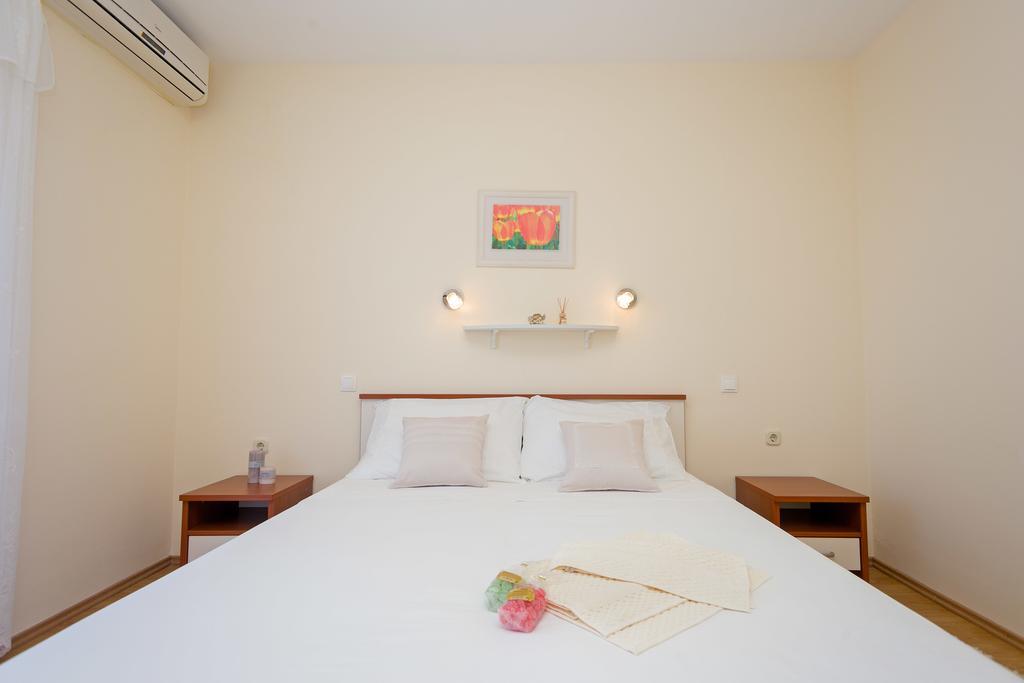 Vucic Apartments Hvar Town Esterno foto
