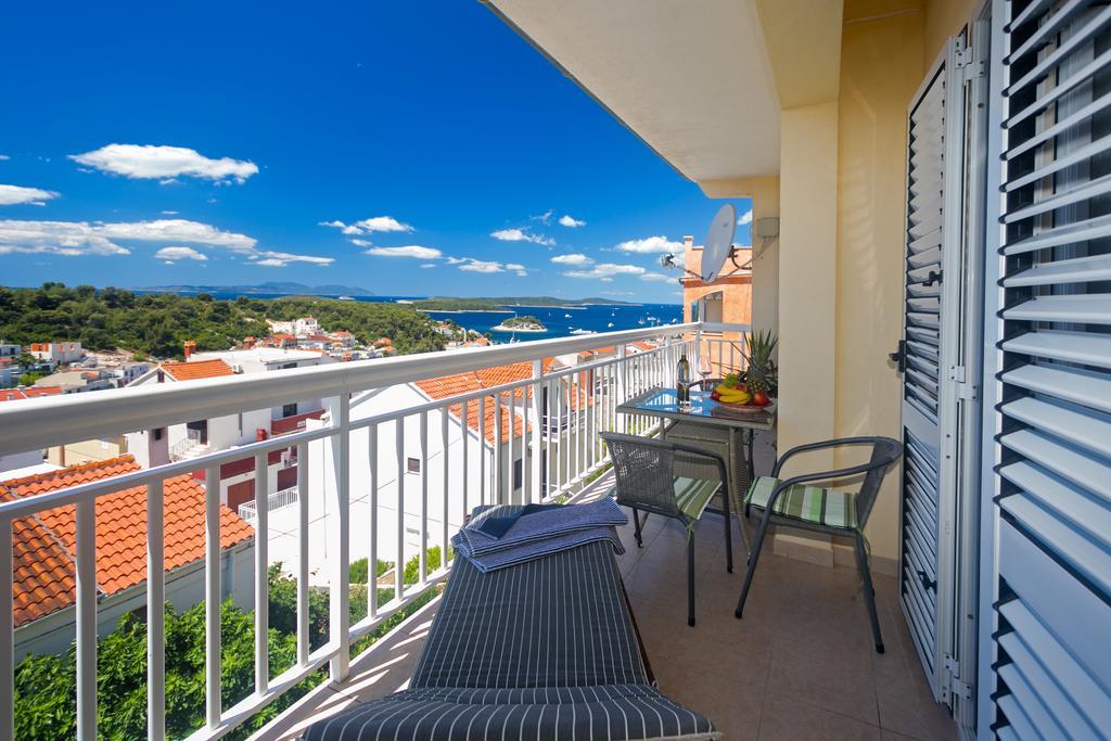 Vucic Apartments Hvar Town Esterno foto